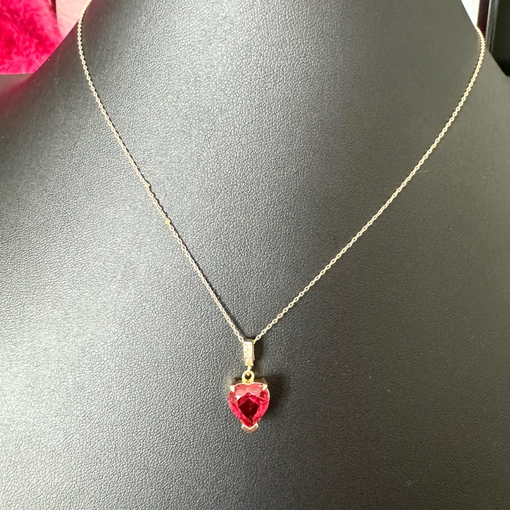Red Heart Pendant Necklace